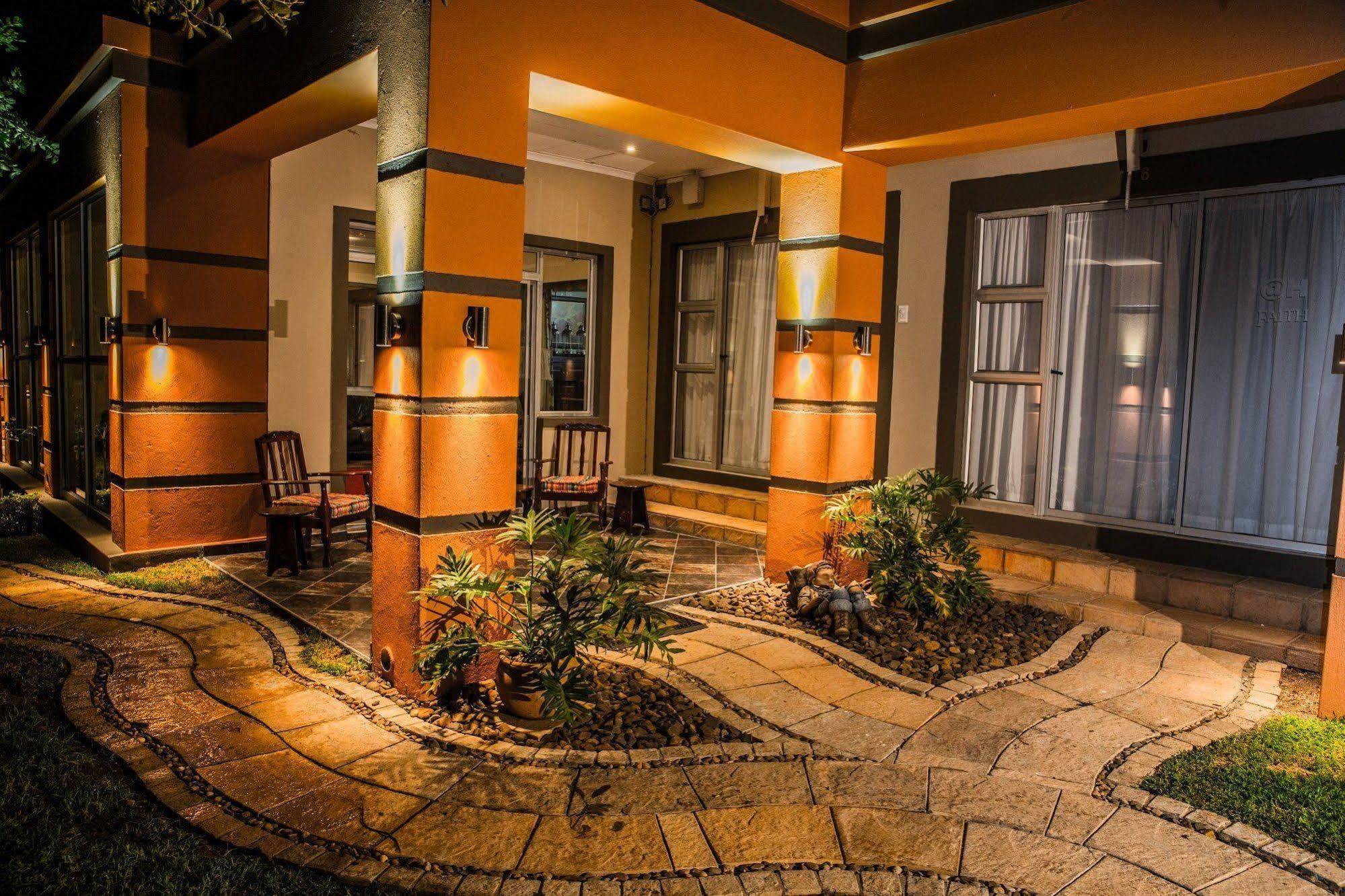 Home Guesthouse Rustenburg Exterior foto